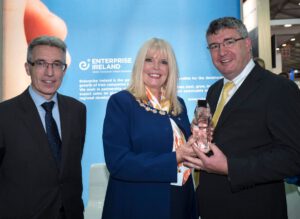 PauL Everitt, Minister Mary Mitchell O'Connor, John Hunt